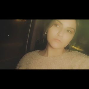 Meet your Posher, Briana